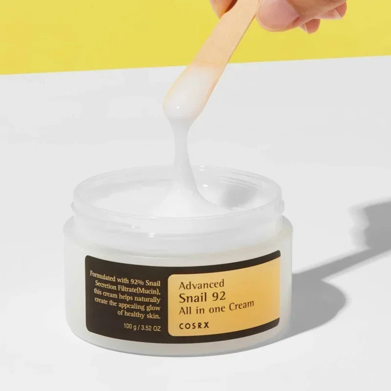 Snail Collagen Face Cream – Moisturizing & Firming Repair Essence