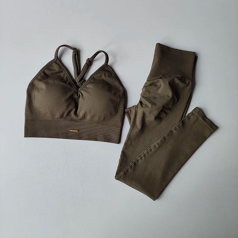 Seamless V-Neck Yoga Set – Hip-Lifting Bra & Leggings