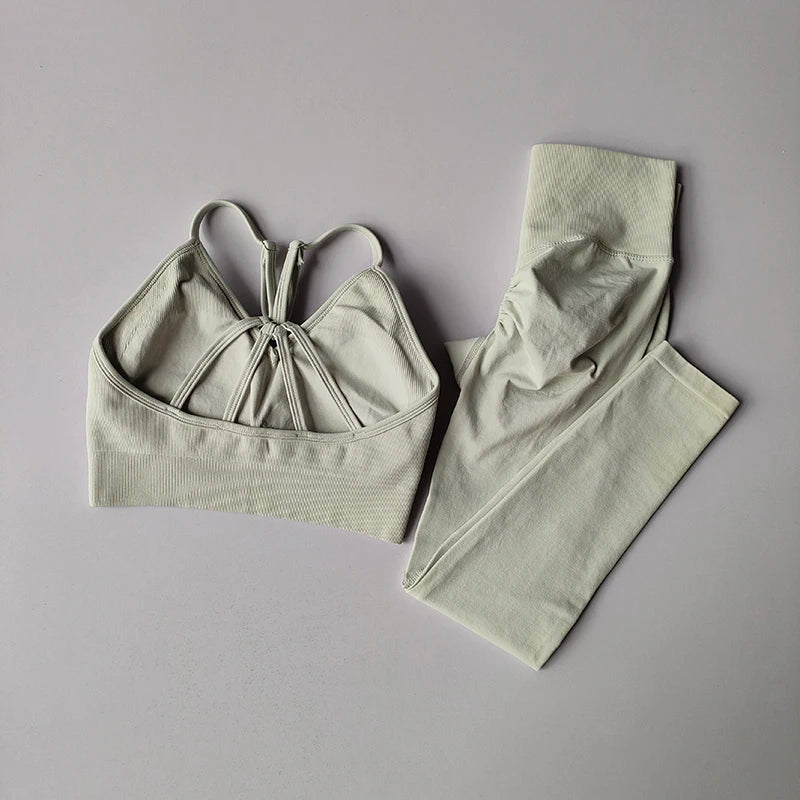 Seamless V-Neck Yoga Set – Hip-Lifting Bra & Leggings