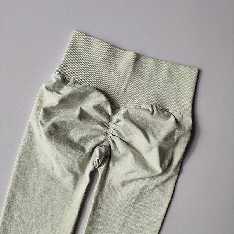 Seamless V-Neck Yoga Set – Hip-Lifting Bra & Leggings